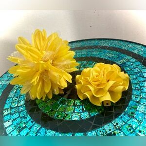 Vintage set of yellow hair clips/barrettes; Late 80s - early 90s